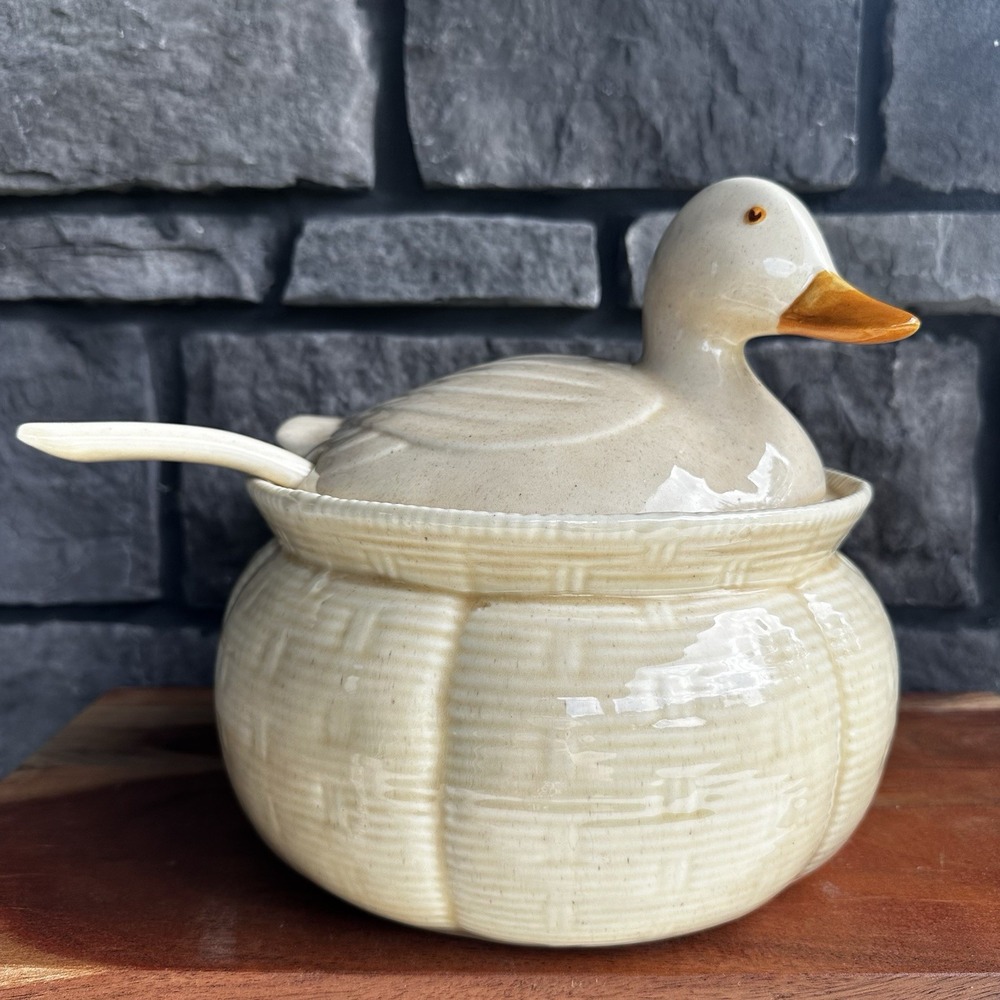 Vintage Ceramic Duck on Nest Soup Tureen Pot Cottagecore Grandmacore Cabin Farm